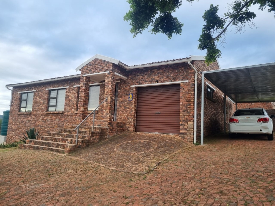 3 Bedroom Property for Sale in Strelitzia Park Eastern Cape